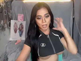 SerenityFoxx webcam model stream image