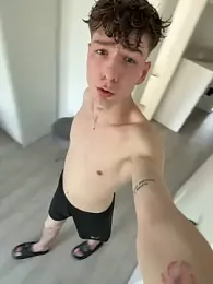 Sklave26Y webcam model stream image