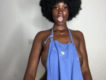 betty_fire_ webcam model stream image