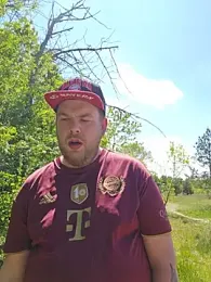 PupW0lfy webcam model stream image