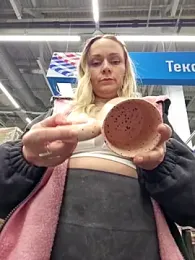 Bondgirl_013 webcam model stream image