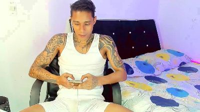 Handzell webcam model stream image