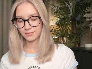 esmagreaves webcam camsoda model stream image