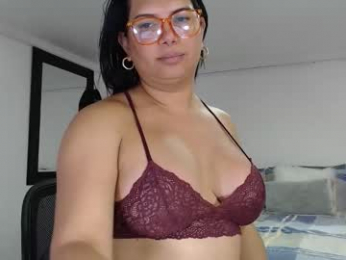 latinaflower_ts webcam model stream image