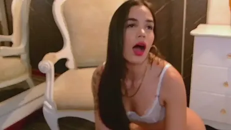 April_Cutee webcam model stream image