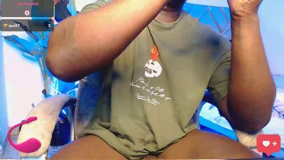 Johnstrong_ webcam model stream image