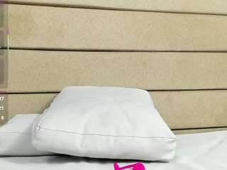 graces-davis webcam model stream image