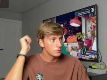 krishort webcam chaturbate model stream image