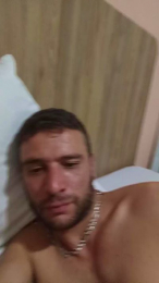 Pachovaralarga webcam model stream image