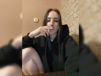 Hikikomori27 webcam model stream image