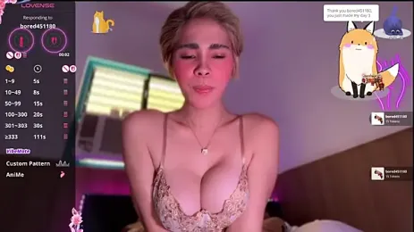 Raven_Iris webcam model stream image