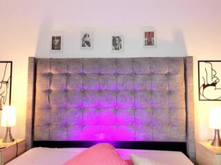 Linda Fosterr webcam model stream image