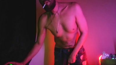 GuyST webcam model stream image