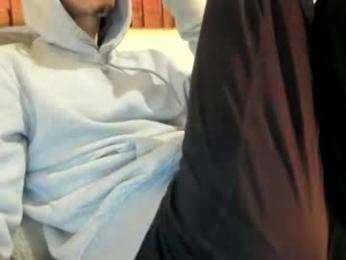 moderdelier webcam model stream image