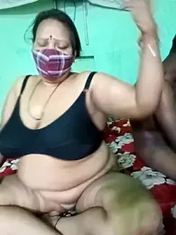 LoveOnStream webcam model stream image