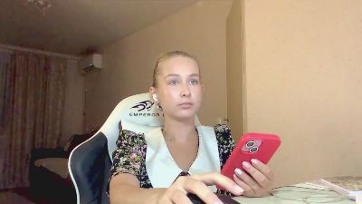 LynseyPake webcam model stream image
