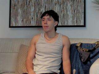 Ishisei Sato webcam model stream image