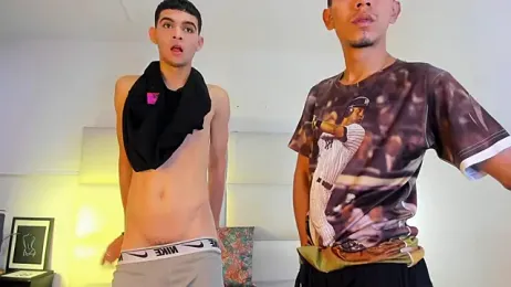 your_d0ll1 webcam model stream image