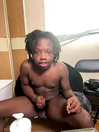 YourLittleBoyfriend webcam model stream image