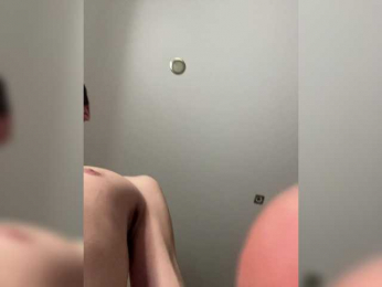 ArtYlaa webcam model stream image