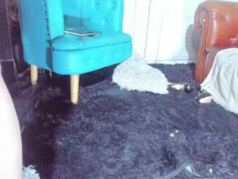 cuteanddesesperate webcam model stream image