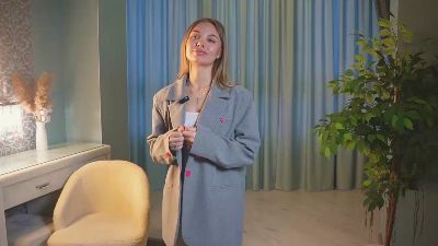 AlyshaHussian webcam model stream image