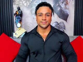 Mike Esteves webcam model stream image