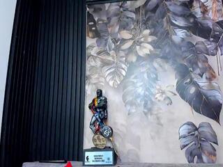 Mike Esteves webcam model stream image