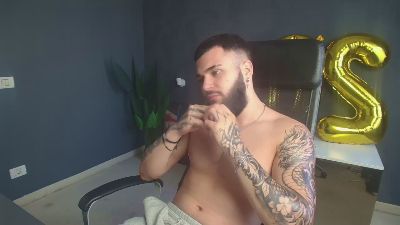 OscarWills webcam model stream image