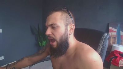 OscarWills webcam cam4 model stream image