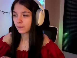 camillemoreau webcam model stream image