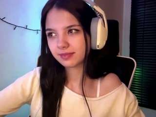 camillemoreau webcam model stream image