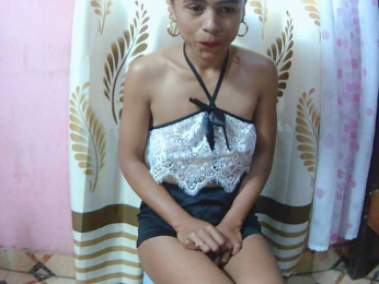 Reinewallashy3 webcam model stream image