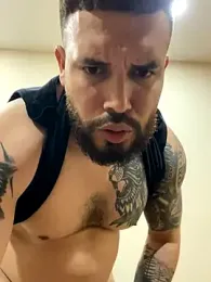 alexandergranda71 webcam model stream image