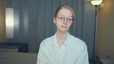 MertieAlie webcam cam4 model stream image