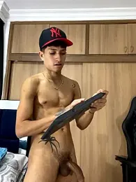 _CamiloBass webcam model stream image