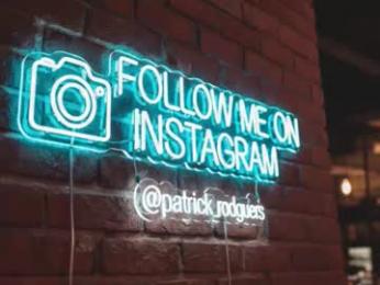 alexander__lips webcam chaturbate model stream image