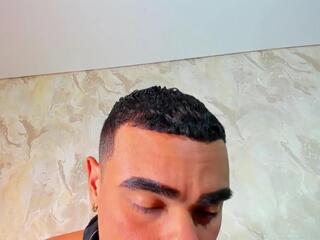 Zeus Strong webcam model stream image