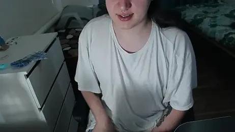 EvaMiron webcam model stream image