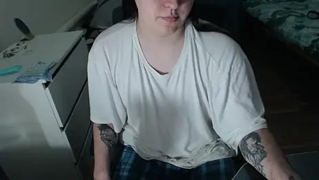 EvaMiron webcam model stream image