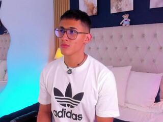 Salvador Fit webcam model stream image