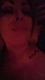Fuxkmesuckmecum webcam model stream image