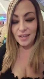 Fuxkmesuckmecum webcam model stream image