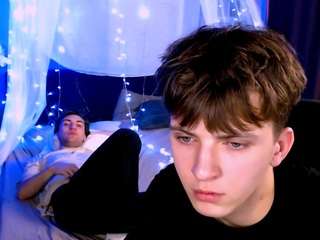 travis-wolf webcam camsoda model stream image