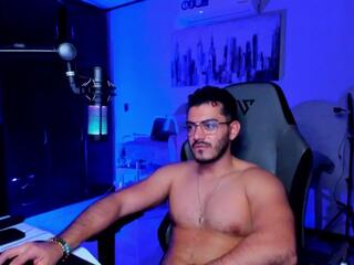 Bruno Oconer webcam model stream image