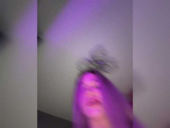 KateMid webcam model stream image