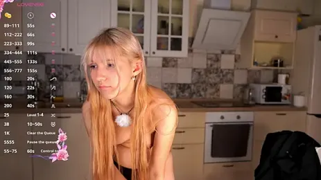 BelleTrovato webcam stripchat model stream image