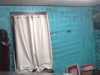 yoursl4ve webcam model stream image