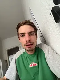 KidoXVII webcam stripchat model stream image