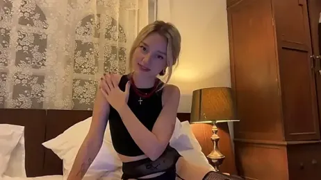 SirenaBelle webcam model stream image